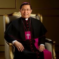 Uskup-Malang-Mgr.-Henricus-Pidyarto-OCarm-edit-1 Uskup-Malang-Mgr.-Henricus-Pidyarto-OCarm-edit-1